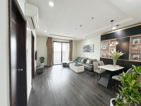 Cozy 2BR Apartment in City Center Apartment in Hanoi