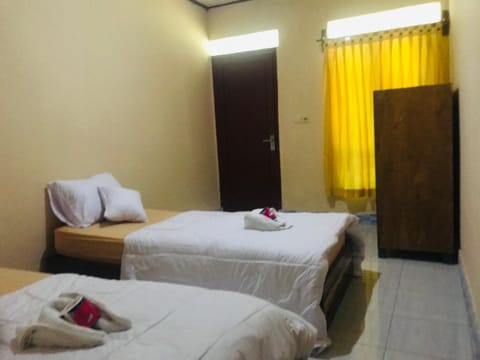 Kampung homestay Vacation rental in Pujut
