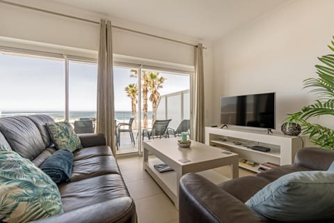 Living room, Sea view