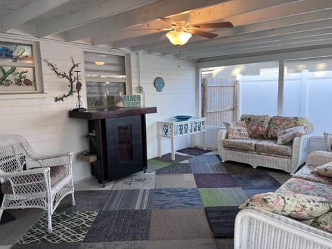 SeaStar Beach Cottage House in Daytona Beach