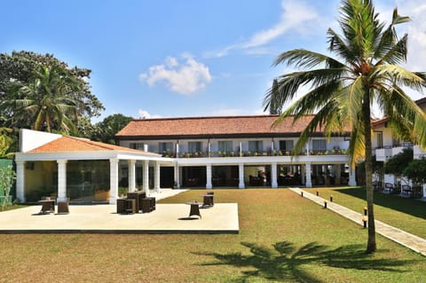Hibiscus Beach Hotel & Villas Hôtel in Wadduwa