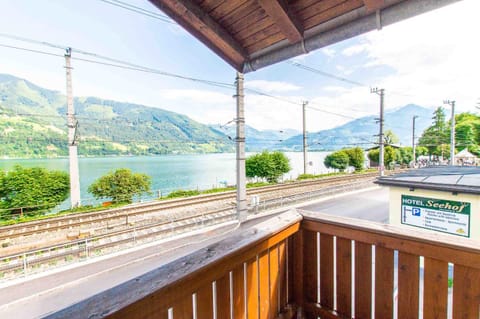 Ski-n-Lake City Apartments Condo in Zell am See