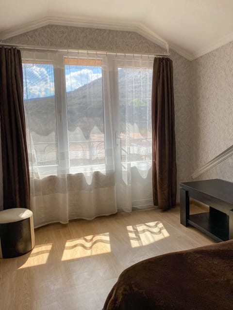 Guest House IBERIA Bed and Breakfast in Tbilisi