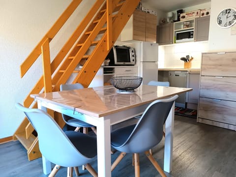 2 Pièces Rénové Près des Pistes, 6 Pers, 50m des Pistes - FR-1-635-137 Apartment in Saint-François-Longchamp