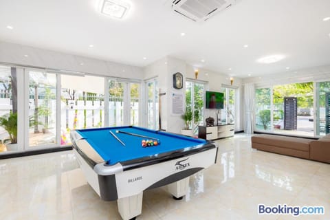 Communal lounge/ TV room, Billiard, Game Room, TV and multimedia, Evening entertainment