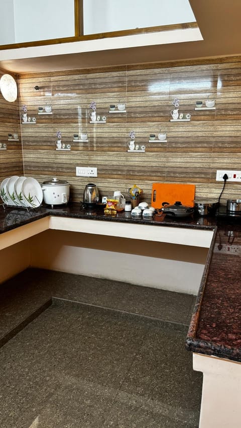 Alexa Service Appartments (1BHK,2BHK with Kitchen) Apartamento in Tirupati