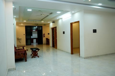 Alexa Service Appartments (1BHK,2BHK with Kitchen) Condo in Tirupati