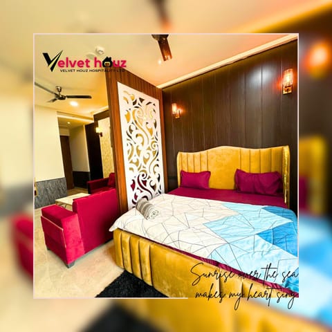 Luxury Home Stay By VelvetHouz Apartment in Noida