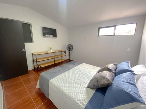 Apartamento cerca a Comuna 13 Condo in Medellin