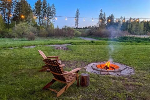 Natural landscape, Garden, Garden view, flat iron