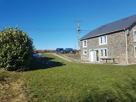 Le Clos de Rosa House in Wallonia, Belgium