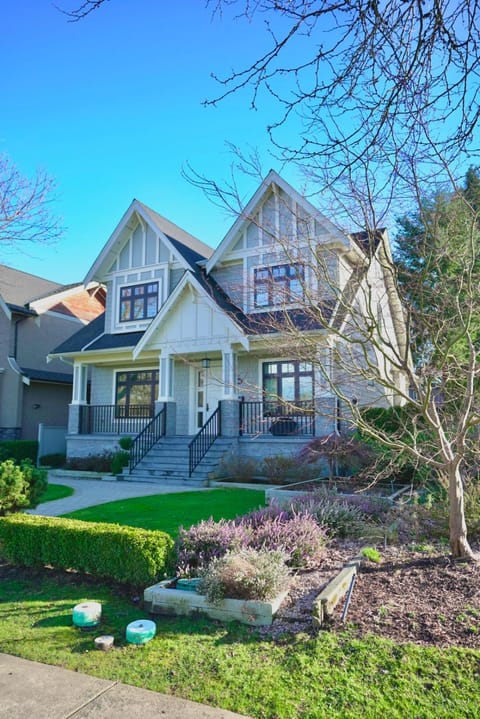 Property building, Spring, Garden, Garden view