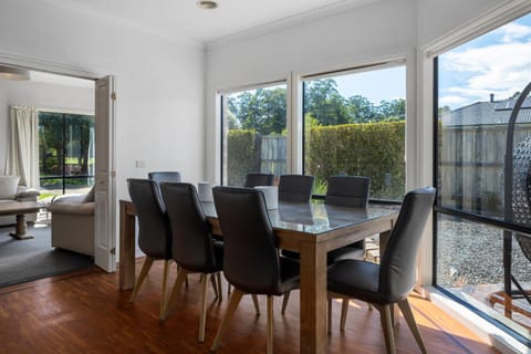 A Holiday Home for All Seasons - Modern, Peaceful, Family Friendly Maison in Healesville