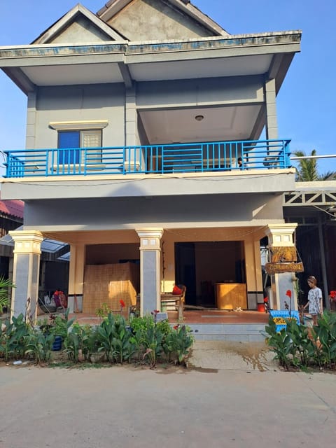 Coplestone Hotel Bed and Breakfast in Sihanoukville