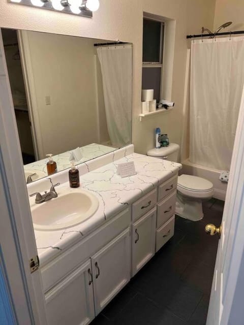 Calming Upper Valley Residence House in El Paso