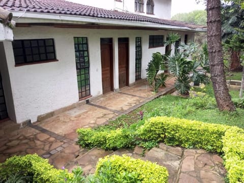 Homely-stay Guesthouse Pensão in Nairobi