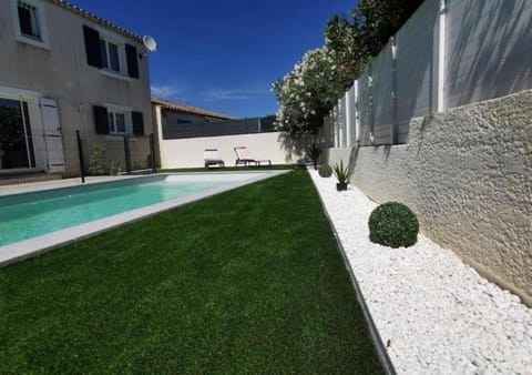 Villa avec Piscine • Plage 15’ Villa in Béziers