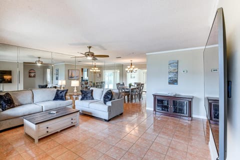 Palm Coast Condo with Patio about 3 Mi to Beach! House in Palm Coast