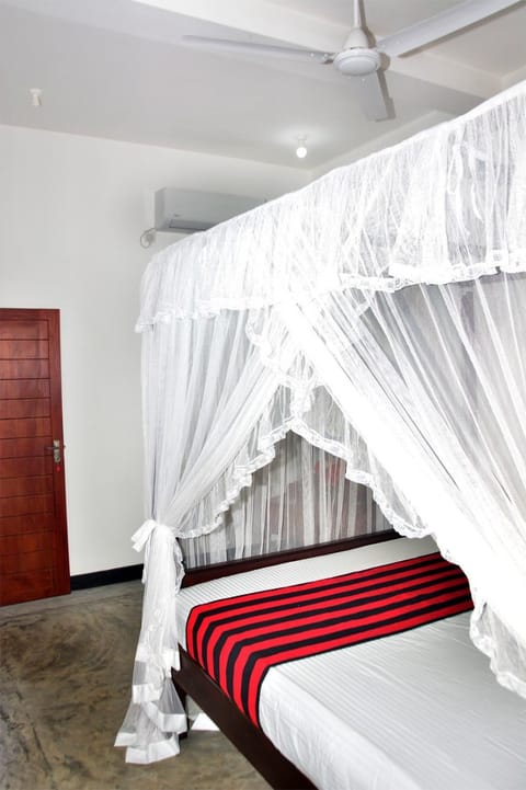 White Star Villa Villa in Galle