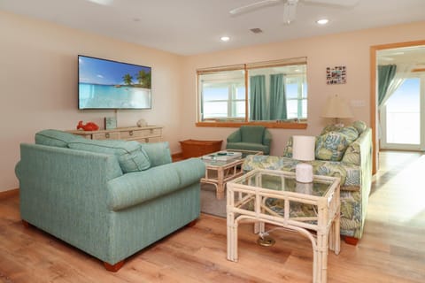 Holiday House A by Pristine Properties Vacation Rentals House in Mexico Beach