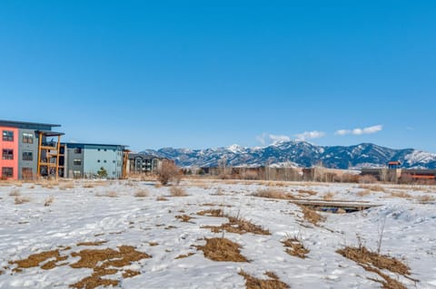 Modern Bozeman Condo with Balcony and Mountain Views! Apartment in Bozeman