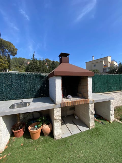 Casa en la Mora cerca de las playas Villa in Tarragonès