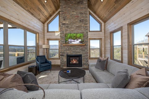 A Stoney Mountain View House in Sevier County