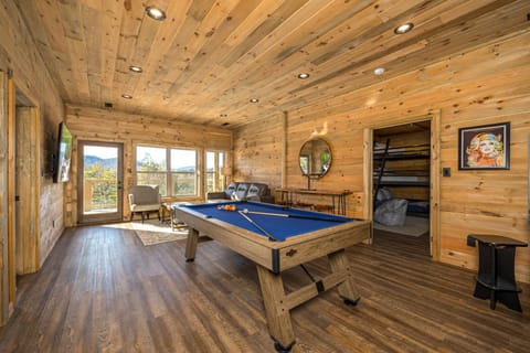 A Stoney Mountain View House in Sevier County