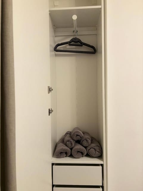 towels, wardrobe