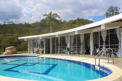 Mountain view, Swimming pool