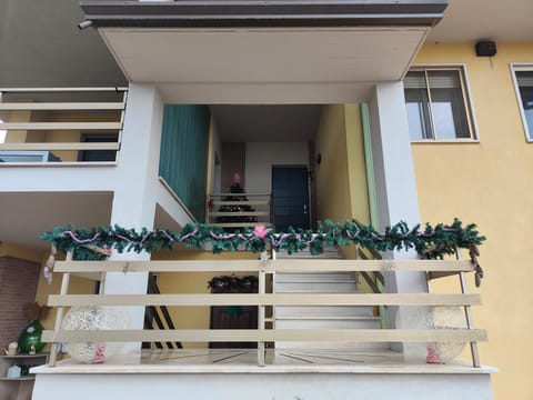 Property building, View (from property/room), Decorative detail