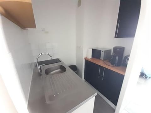 Charmant T3 en bord de mer, parking privé, animaux admis, non-fumeurs, proche commerces et pistes cyclables - FR-1-324A-59 Apartment in Saint-Jean-de-Monts