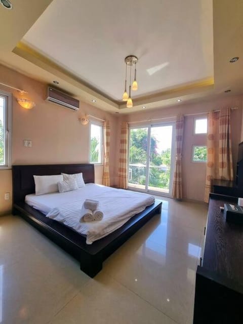Promotion 20% Villa Nha Trang 4 Bedrooms, near beach, home comfort Chalet in Nha Trang