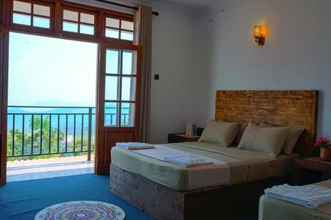 Bed, Natural landscape, View (from property/room), Balcony/Terrace, Photo of the whole room, Bedroom