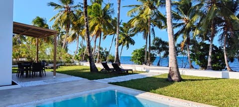 Patio, Garden view, Pool view, Sea view, Swimming pool, sunbed