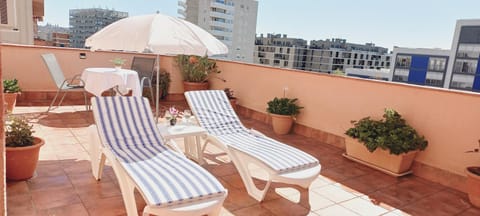 Cozy and sunny penthouse Fira BCN Eigentumswohnung in L'Hospitalet de Llobregat