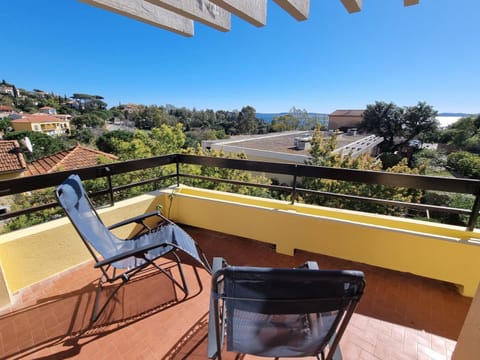 Patio, Balcony/Terrace