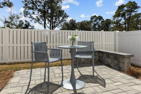 Patio, Balcony/Terrace