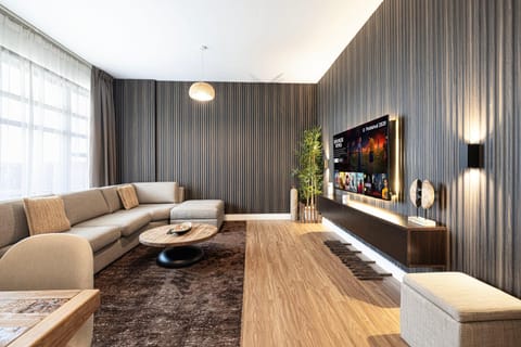 Communal lounge/ TV room, Living room, Seating area