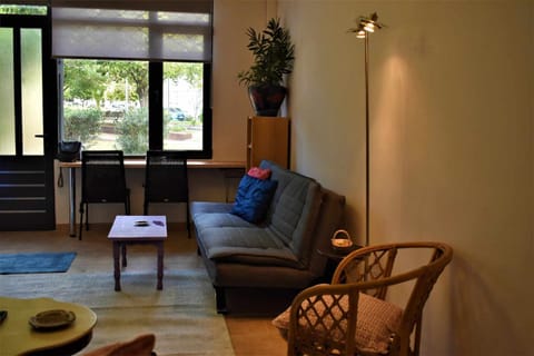 Egaleo Relax Apartment Apartment in Athens