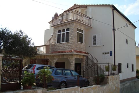 Apartments Bulicic Condominio in Trogir