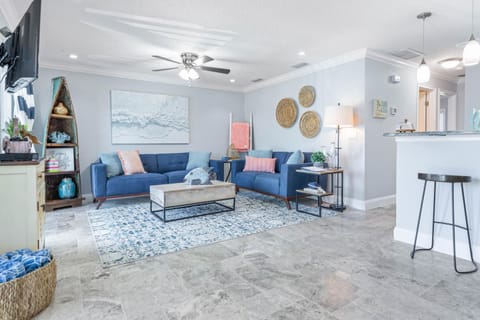 Living room, Decorative detail, Seating area