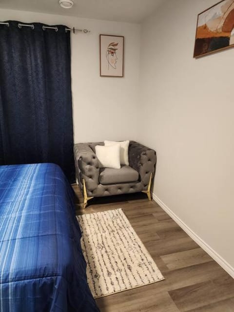 Cozy one bedroom in Airdrie Condo in Airdrie