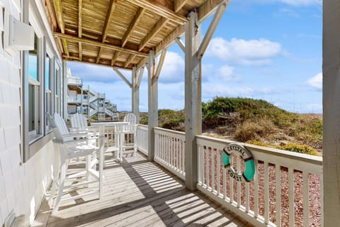 Relax to the Max Apartment in Emerald Isle