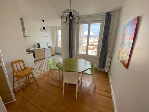 Spacieux et lumineux Centre Jaude 100m2 Apartment in Clermont-Ferrand