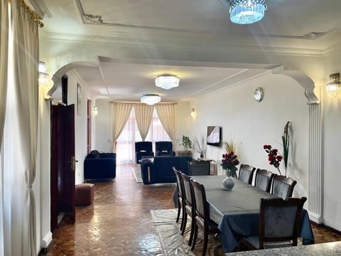 METRO Deluxe Specious Home in a Great Neighborhood!! House in Addis Ababa