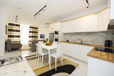 Kitchen or kitchenette, Living room, Dining area, minibar, pet friendly, stove