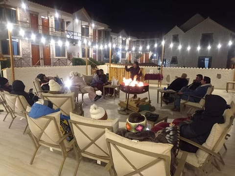 Night, Activities, group of guests