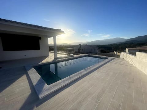 Mountain view, Pool view, Swimming pool