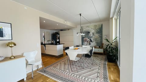 Kitchen or kitchenette, Living room, Dining area